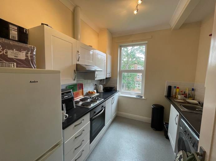 Property photo 3 of 5 Kitchen