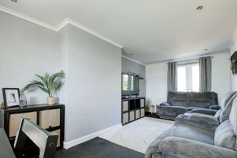 Property photo 3 of 19 Living Room