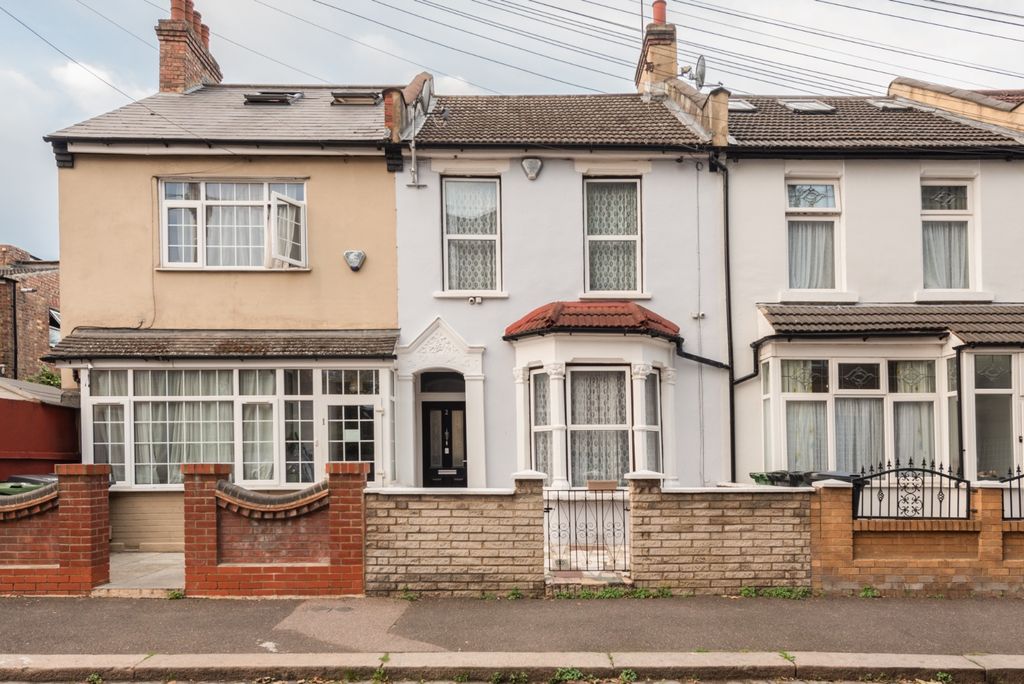 Property photo 1 of 19 4532700
