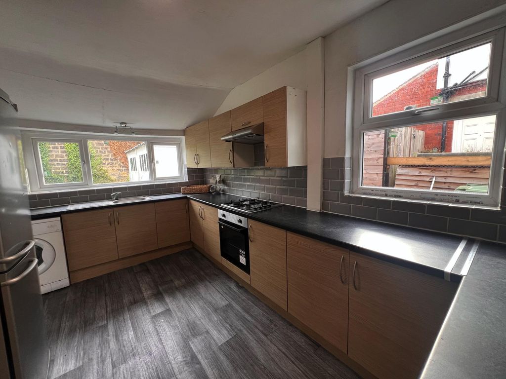 Property photo 2 of 12 Property Photo