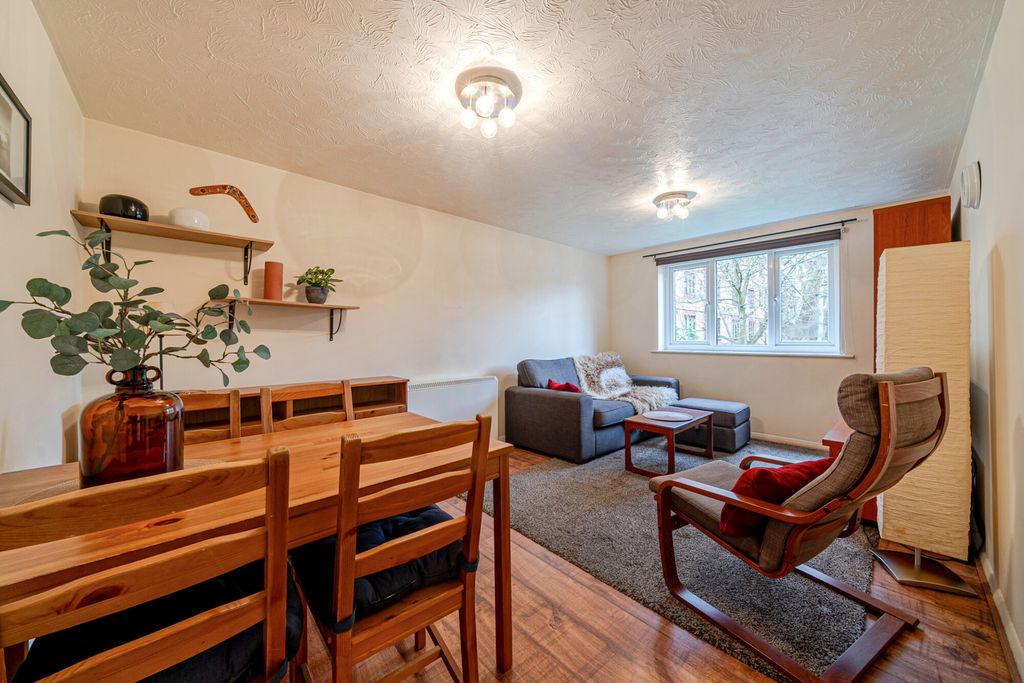 Property photo 3 of 18 Reception Room