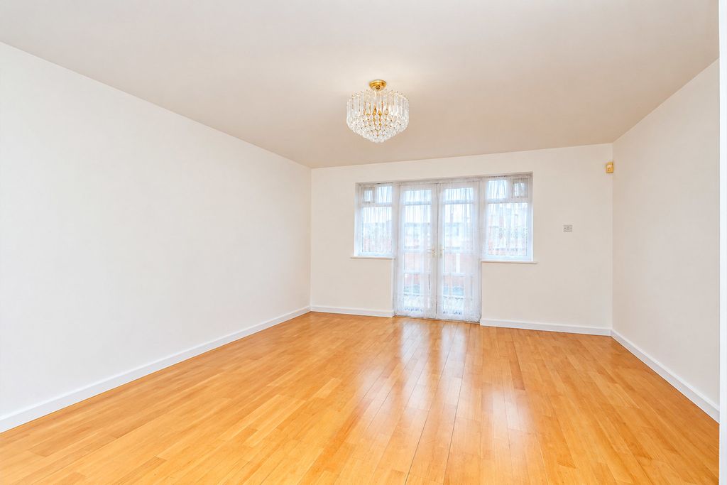 Property photo 2 of 14 Pbox-Img.Jpg