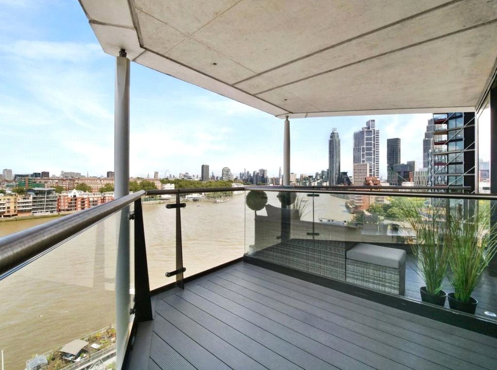 Property photo 3 of 13 Picture No. 32