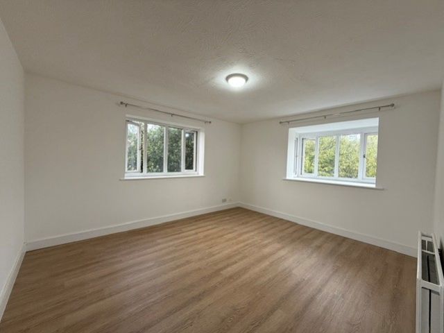 Property photo 2 of 8 2