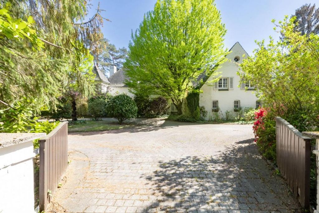 Property photo 3 of 20