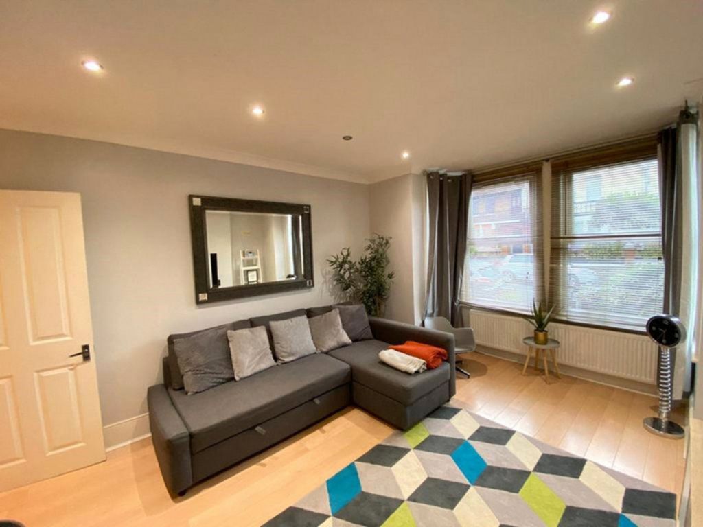 Property photo 2 of 19