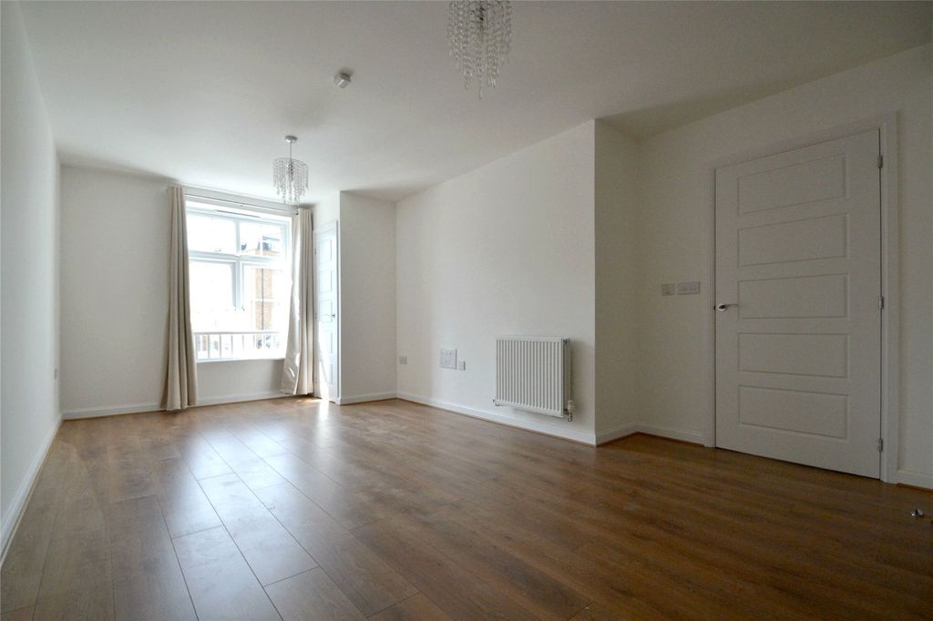 Property photo 2 of 10 Picture No. 02