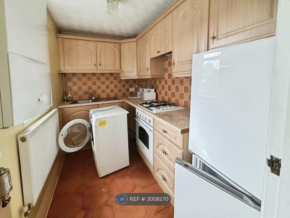 Property photo 2 of 8