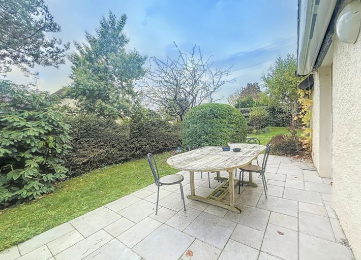 Property photo 3 of 21