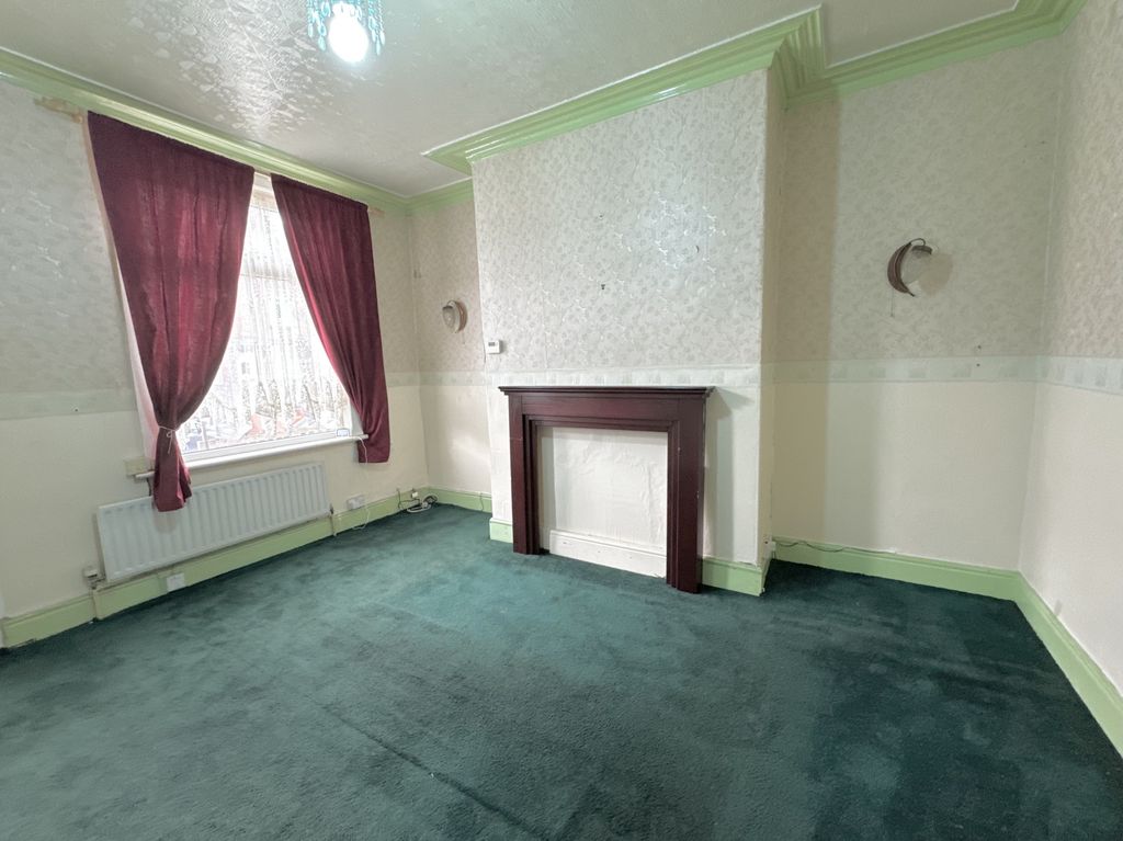 Property photo 2 of 9