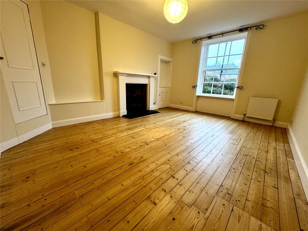 Property photo 2 of 13 Photo 2