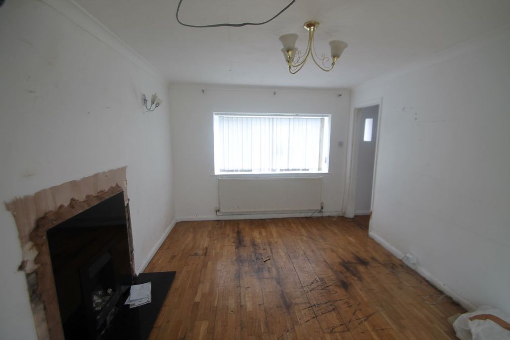 Property photo 3 of 20