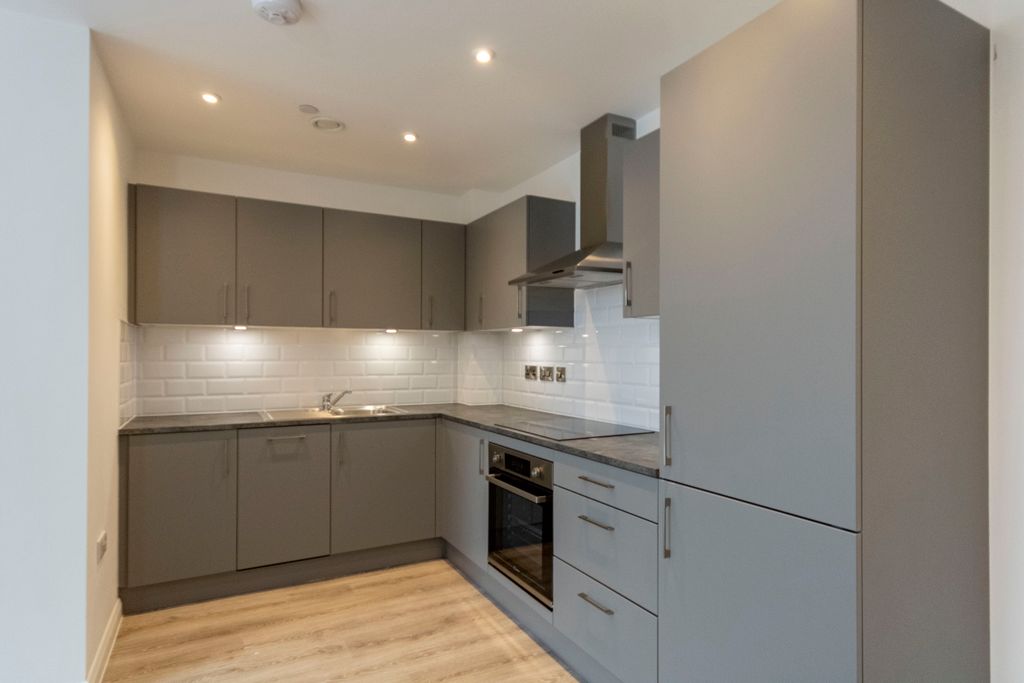 Property photo 3 of 13 Img_8952_1