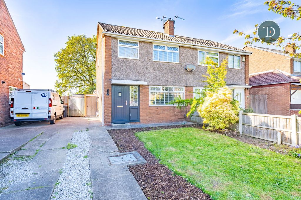 Property photo 1 of 28