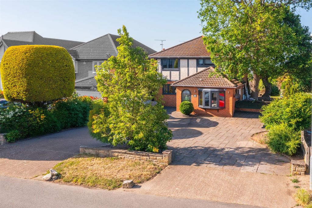 Property photo 1 of 34