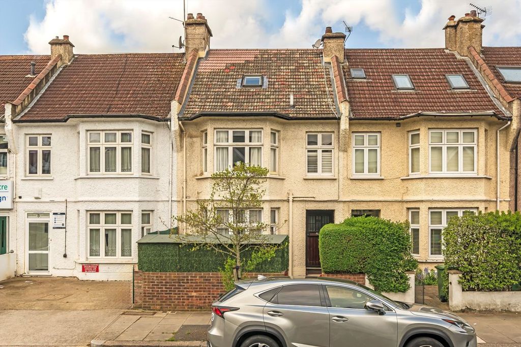 Property photo 1 of 9