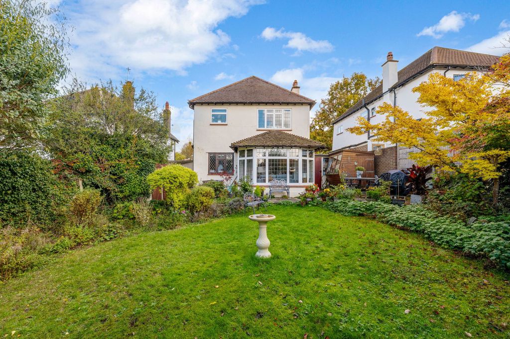 Property photo 2 of 17