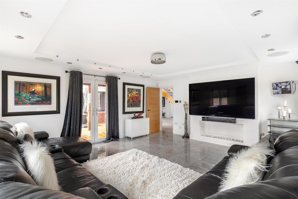 Property photo 2 of 32 9O2A6686-Hdr.Jpg