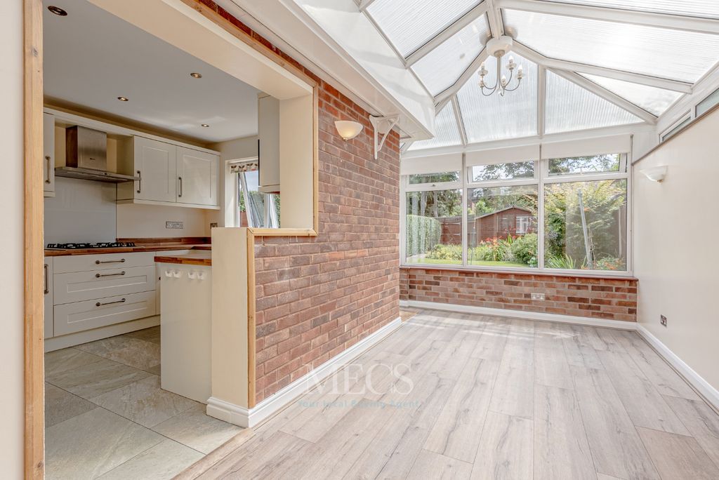 Property photo 3 of 20 988725