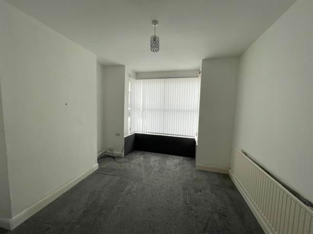 Property photo 2 of 7 Living Room