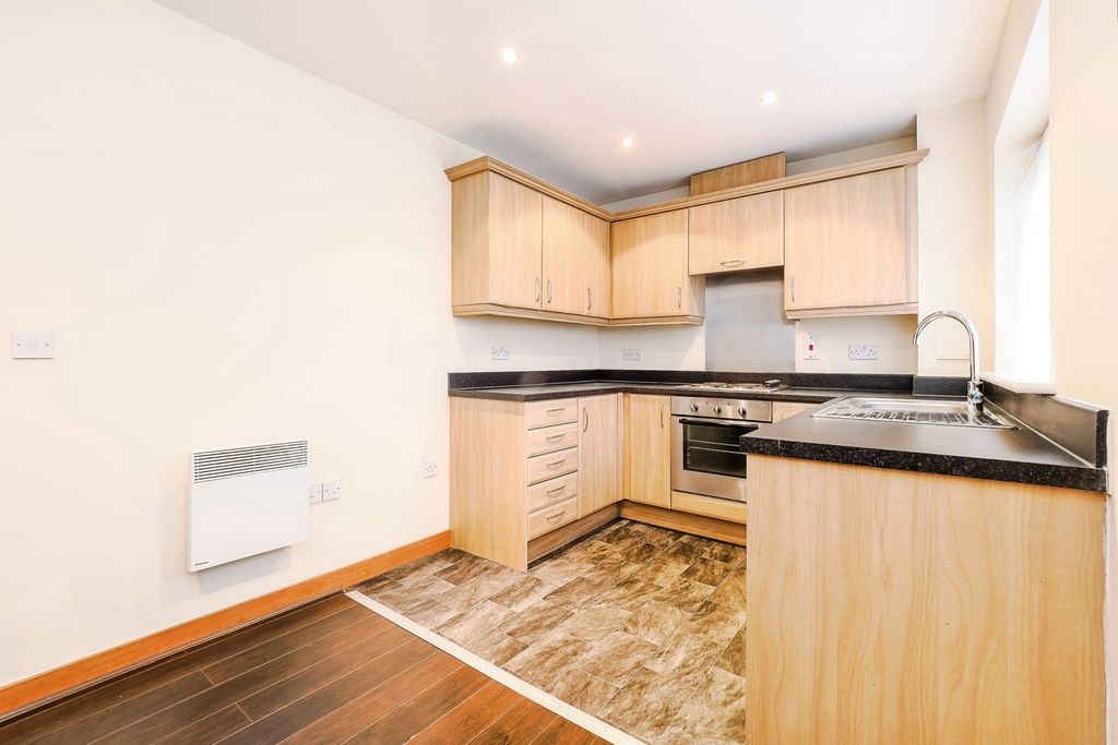 Property photo 2 of 15 Kitchen