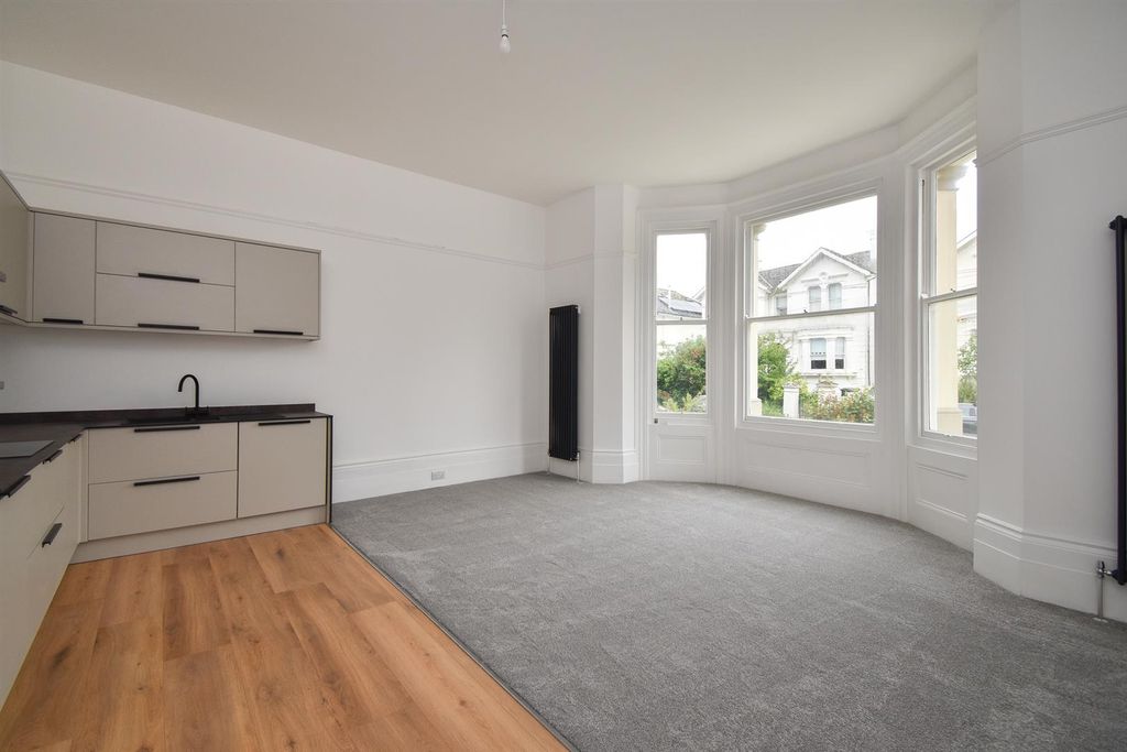 Property photo 1 of 15 Living Space