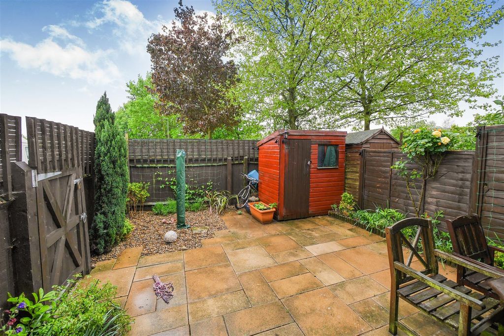 Property photo 2 of 7