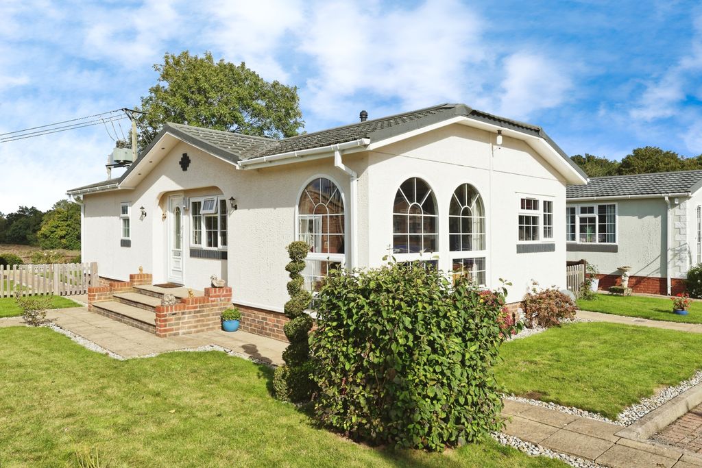 Property photo 1 of 17 Photography