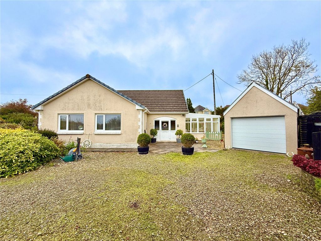 Property photo 2 of 26 Picture No. 29