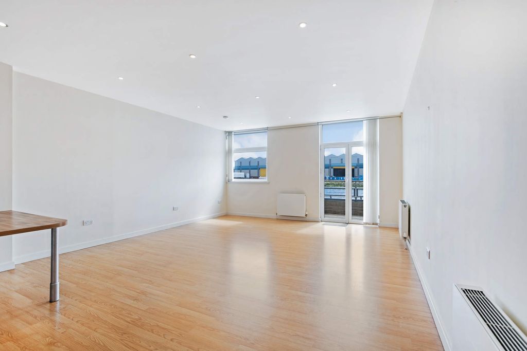 Property photo 2 of 19 Img_1642_2_Original