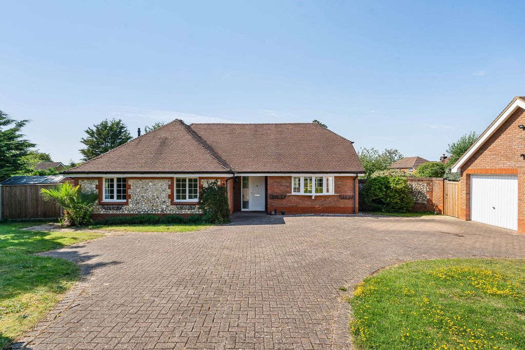 Property photo 1 of 18