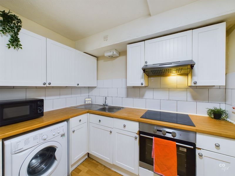 Property photo 1 of 12 Kitchen