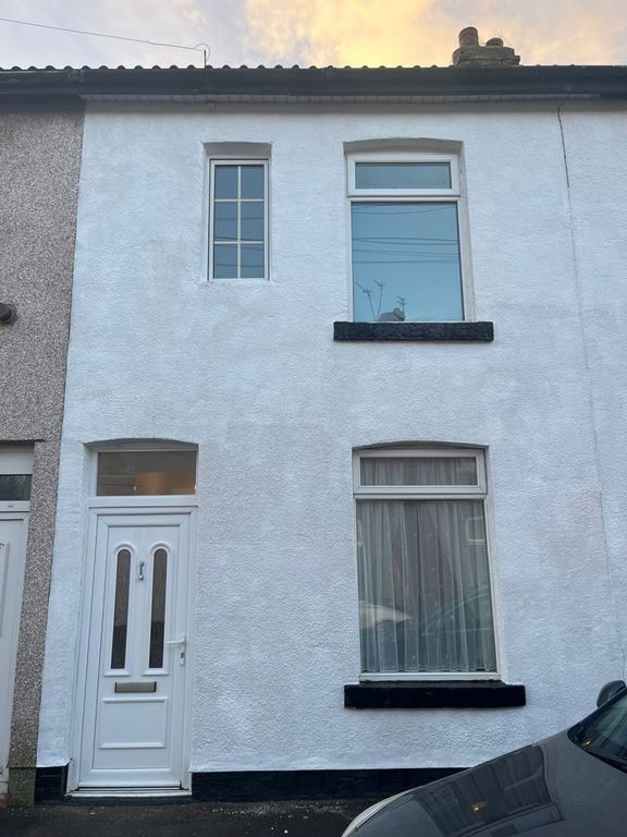 Property photo 2 of 19