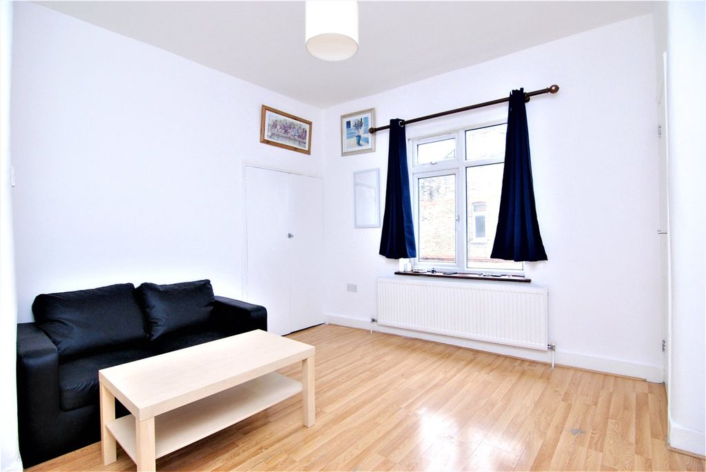 Property photo 1 of 8 Picture No. 07