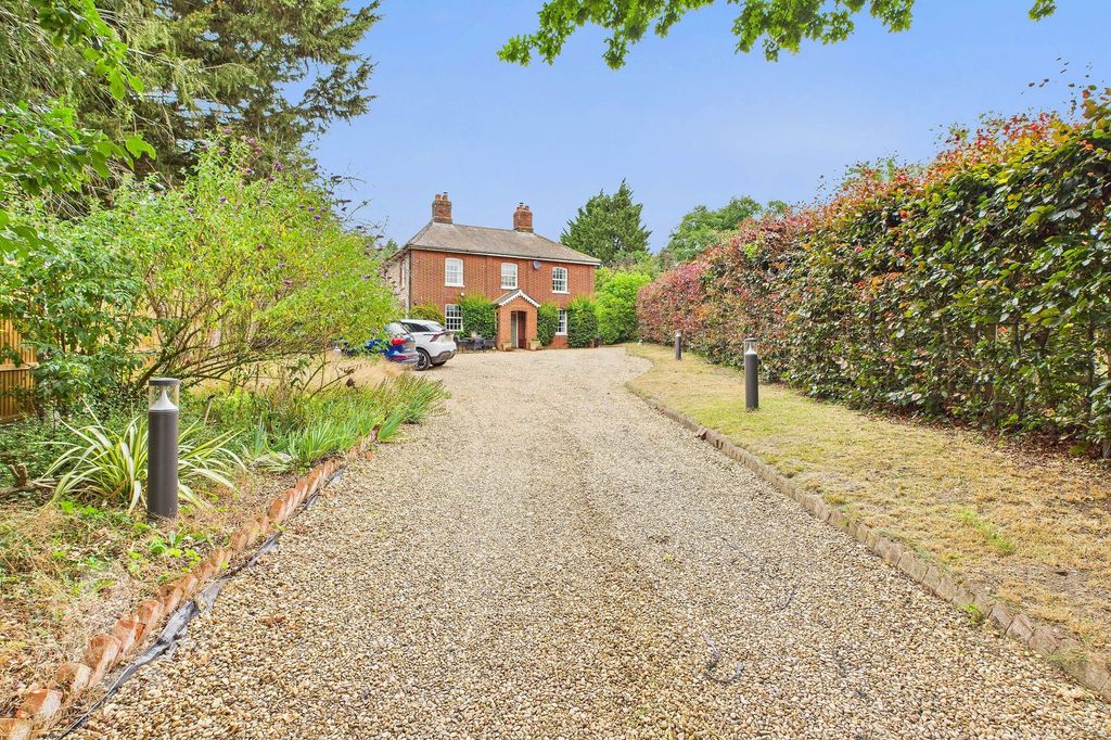 Property photo 3 of 33