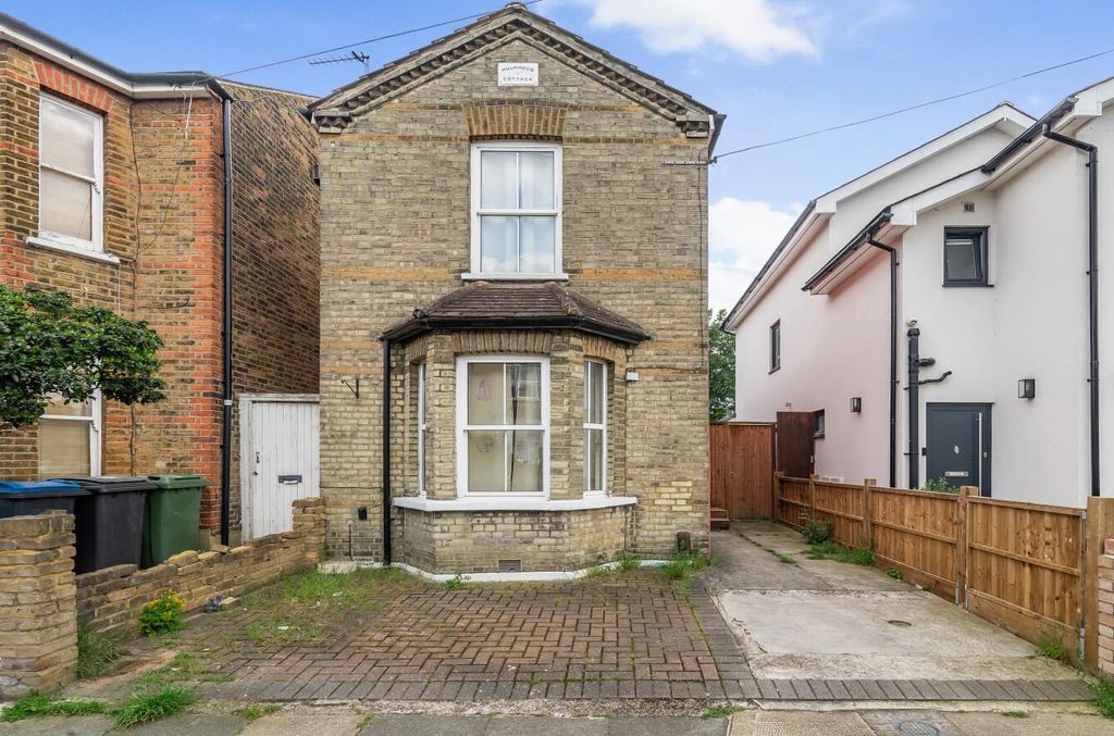 Property photo 1 of 16