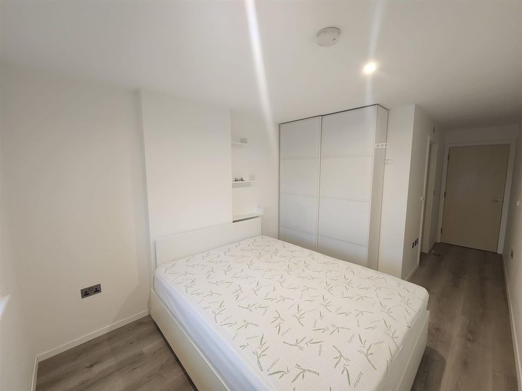 Property photo 3 of 11 Bedroom 1 - (2).Jpg