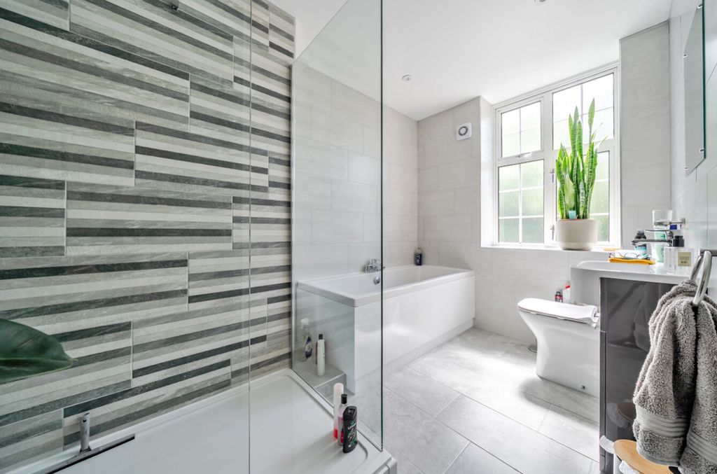Property photo 3 of 20 1480065-12-6A392266E9622