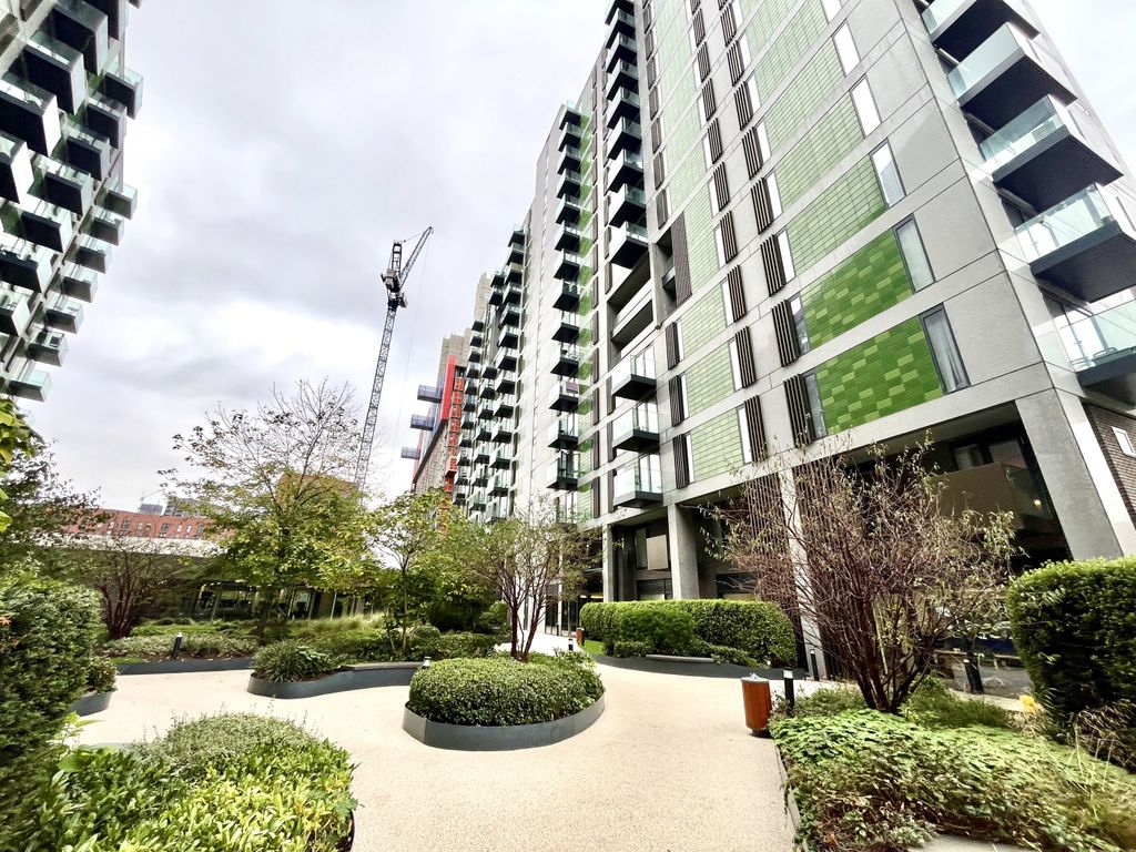 Property photo 1 of 19 2Â Bedroom Apartment For Sale