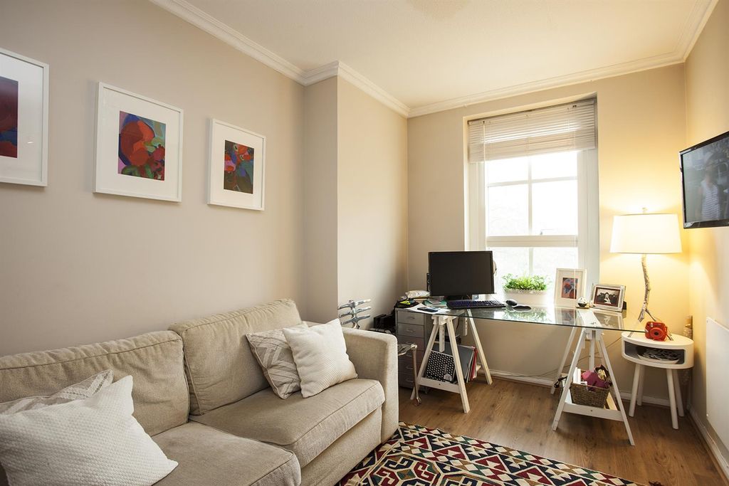 Property photo 2 of 6 Reception Room