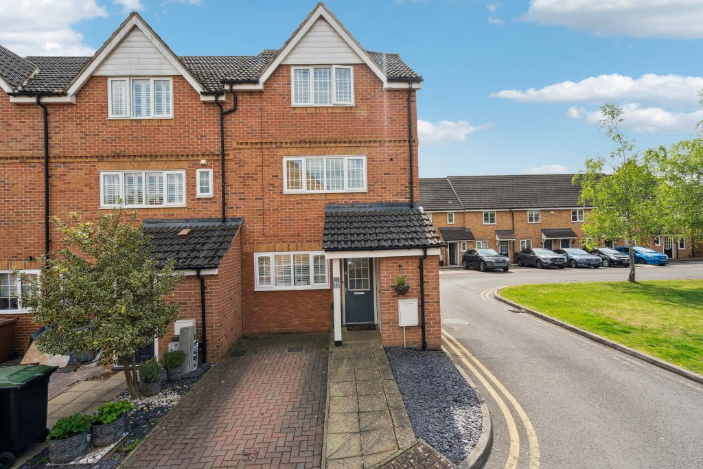 Property photo 1 of 12