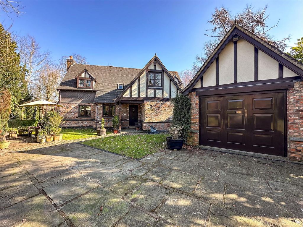 Property photo 1 of 45