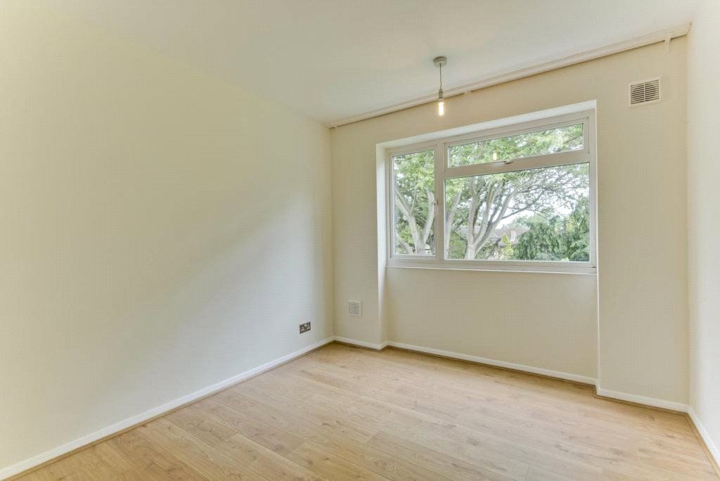 Property photo 2 of 8 Picture No. 09