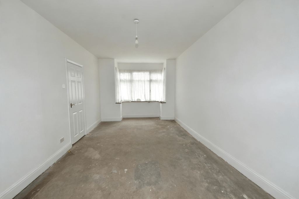 Property photo 2 of 19 Gallery