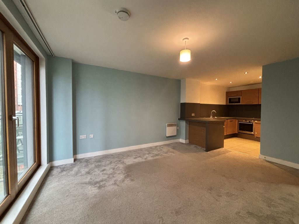 Property photo 1 of 11 Image00001