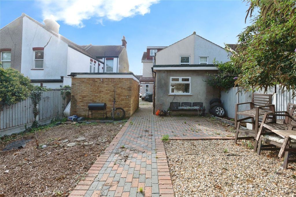 Property photo 2 of 13 Picture No. 12