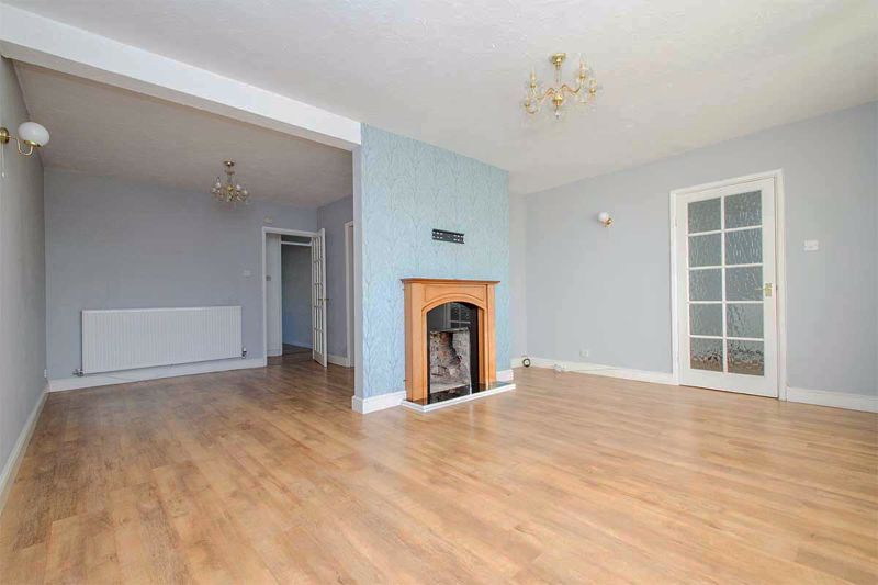 Property photo 2 of 16 Photo 7