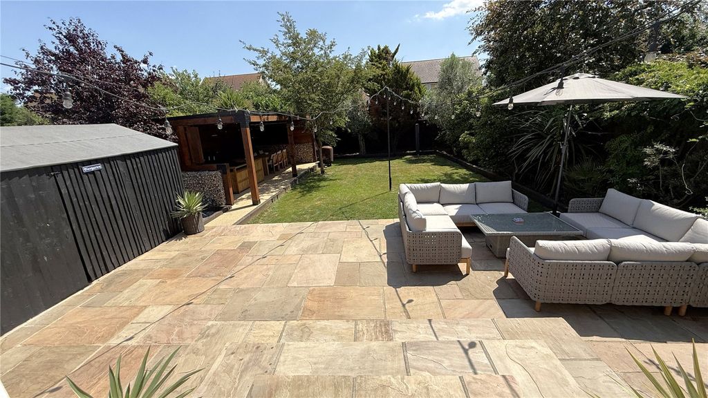 Property photo 3 of 30 Picture No. 16