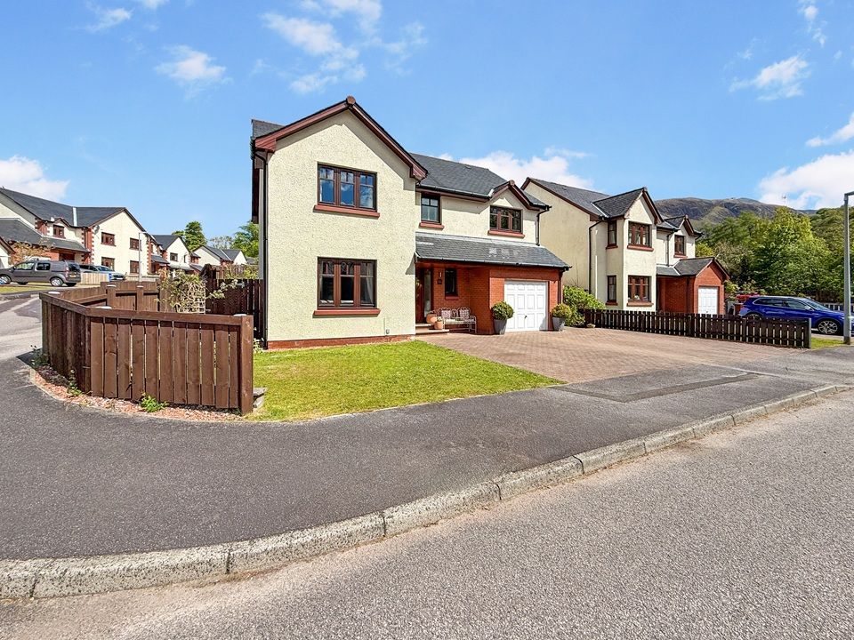 Property photo 2 of 62