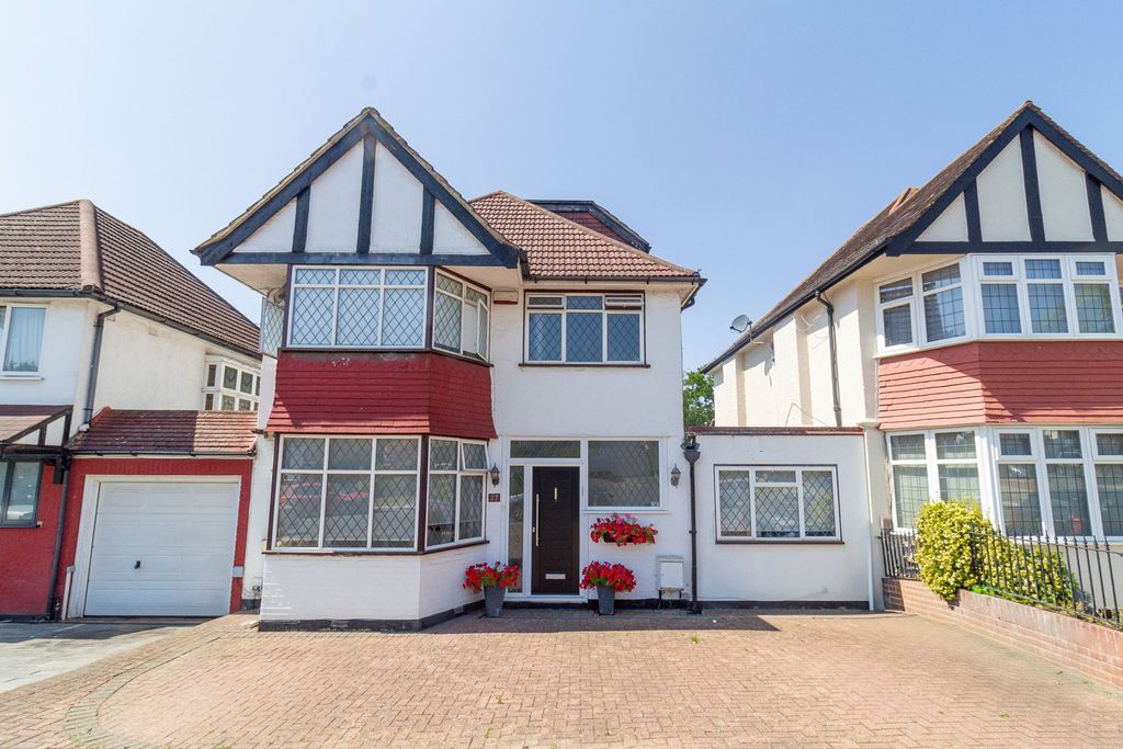 Property photo 1 of 19